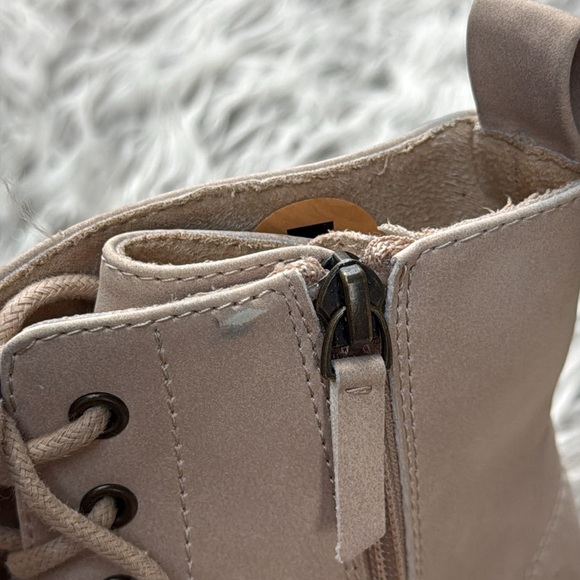 Tom’s Taupe Lace-Up Ankle Combat Boots, 7 - Picture 5 of 13